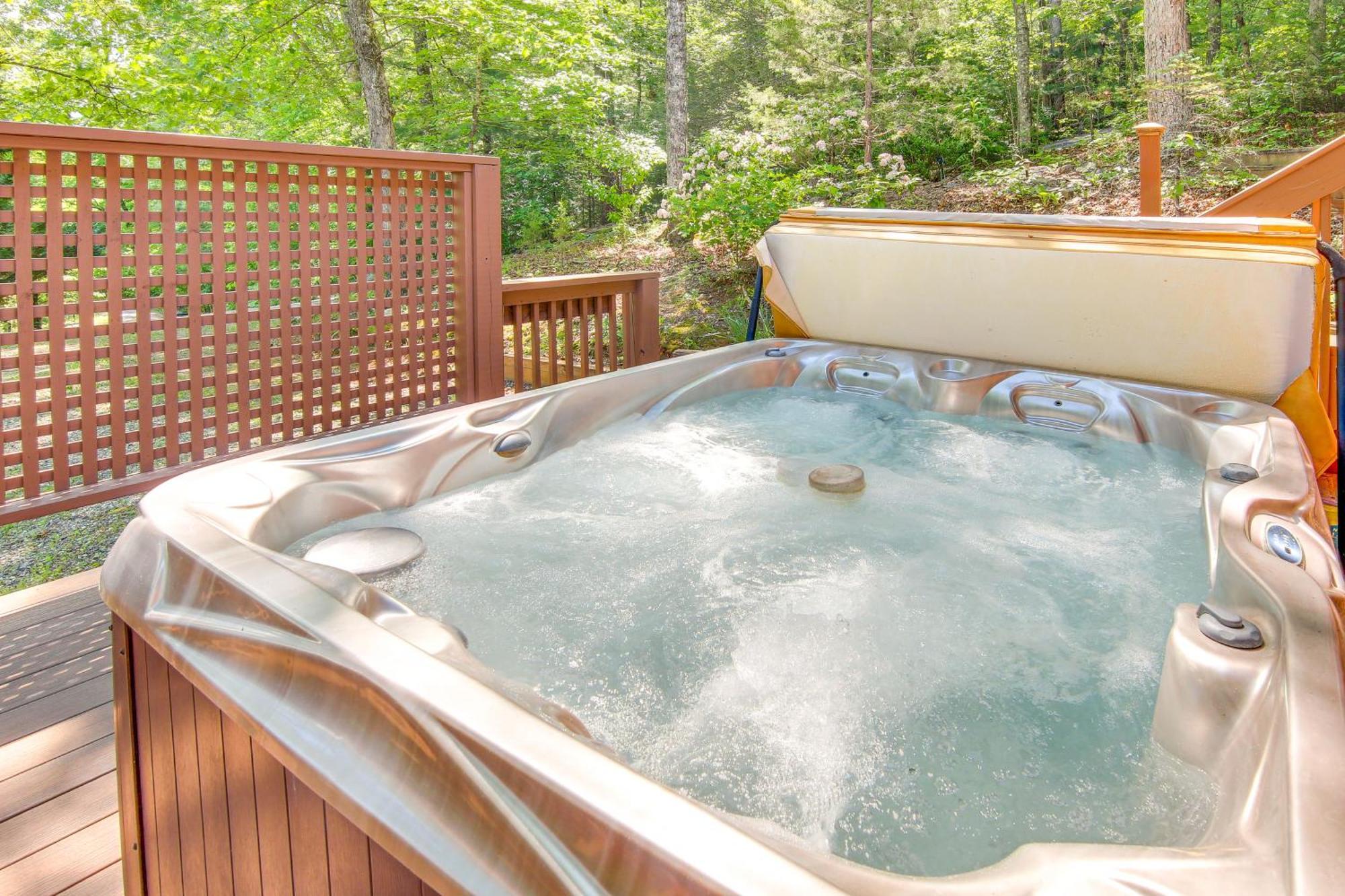 Charming Fox Den Cabin In Whittier With Hot Tub! Bagian luar foto
