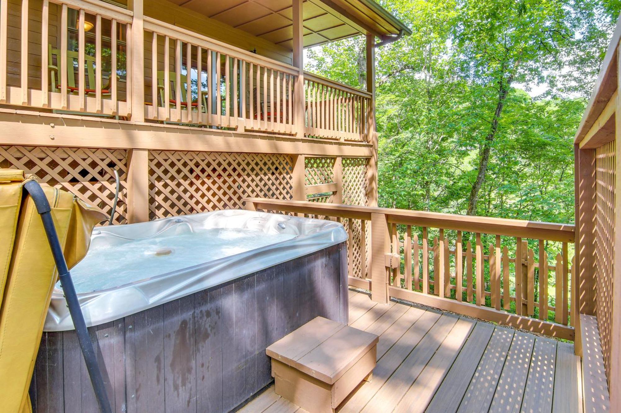Charming Fox Den Cabin In Whittier With Hot Tub! Bagian luar foto