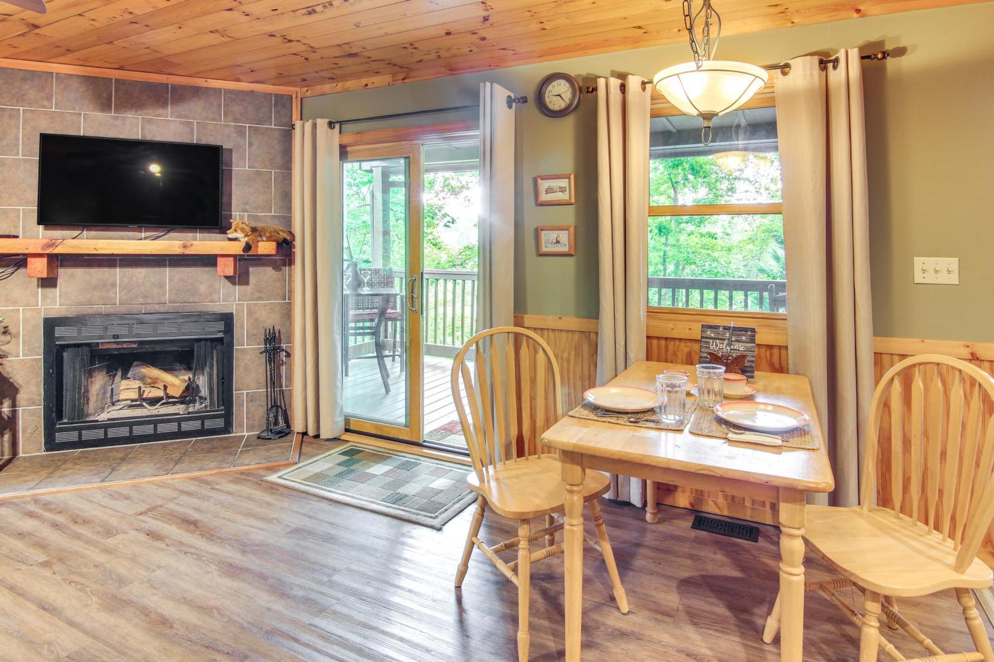 Charming Fox Den Cabin In Whittier With Hot Tub! Bagian luar foto